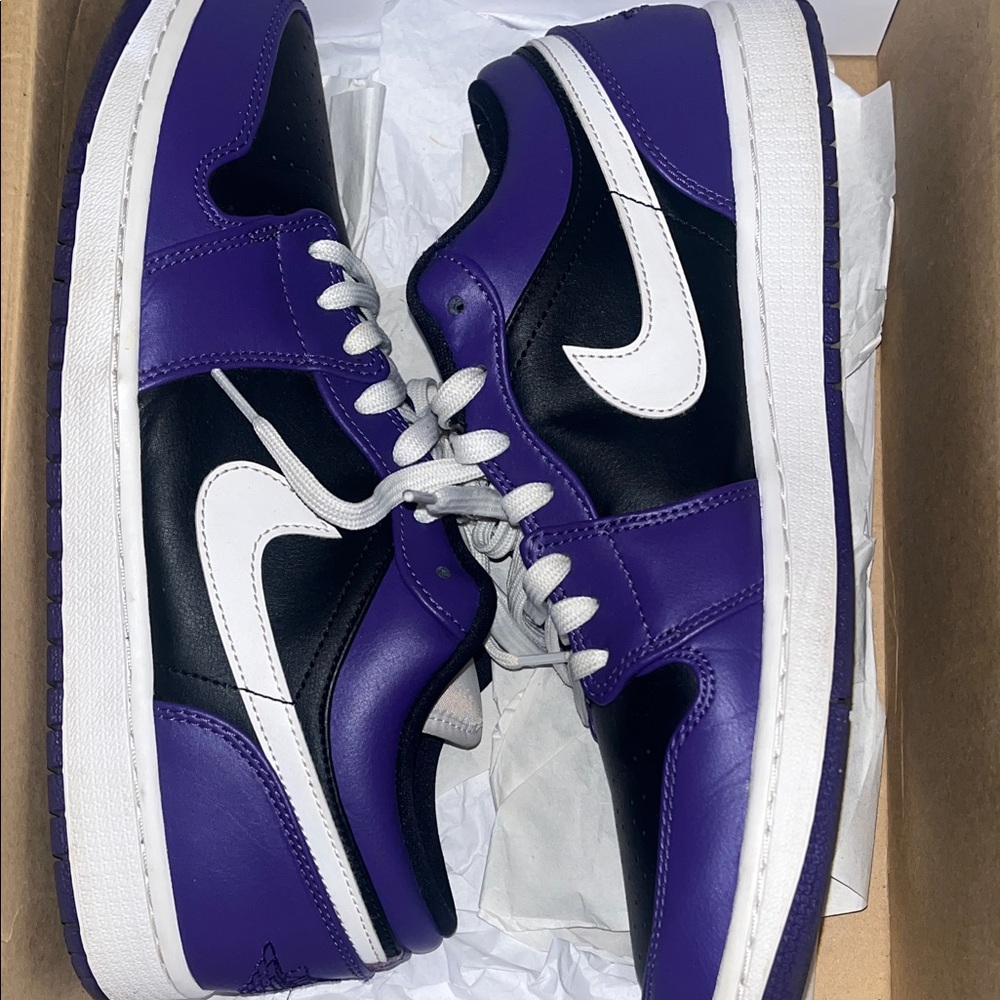 Jordan 1 low ..
